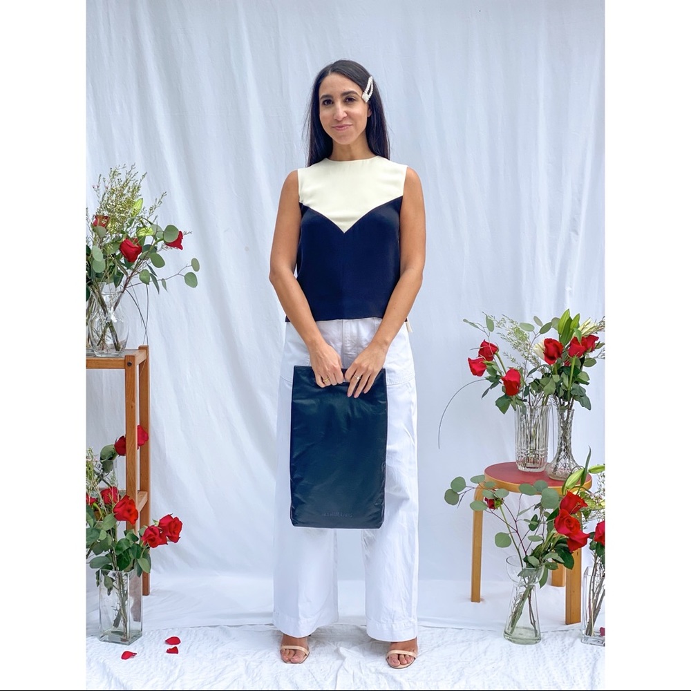 Balenciaga color black silk sleeveless top